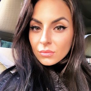 Meet your Posher, Ana maria